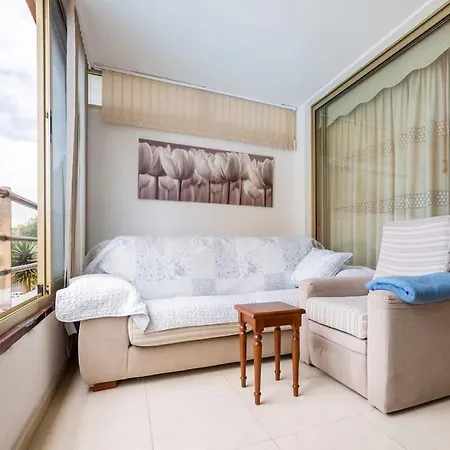 First Line Apartamento *